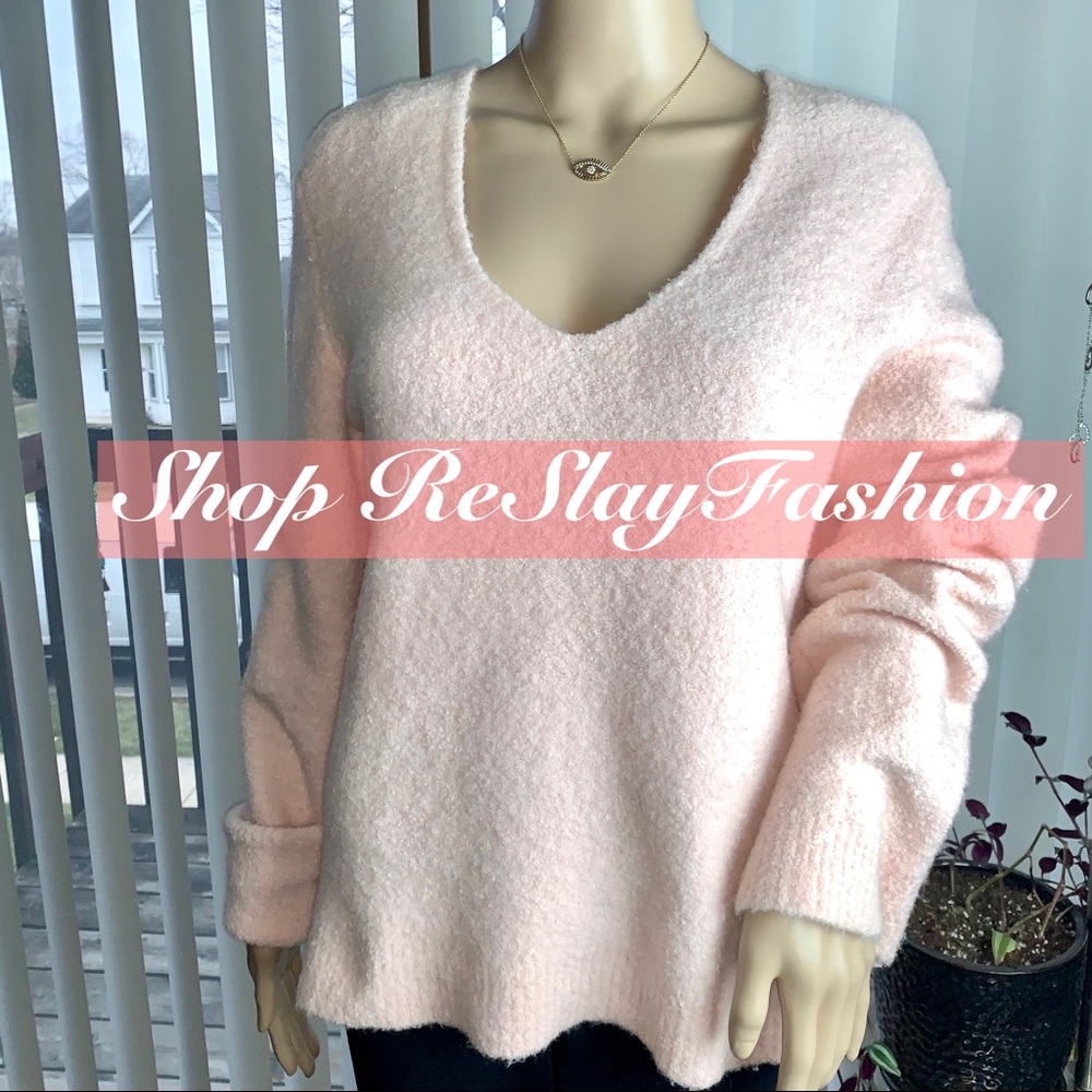 2/$30 Express Long Sleeve Pink Sweater Sz Large.